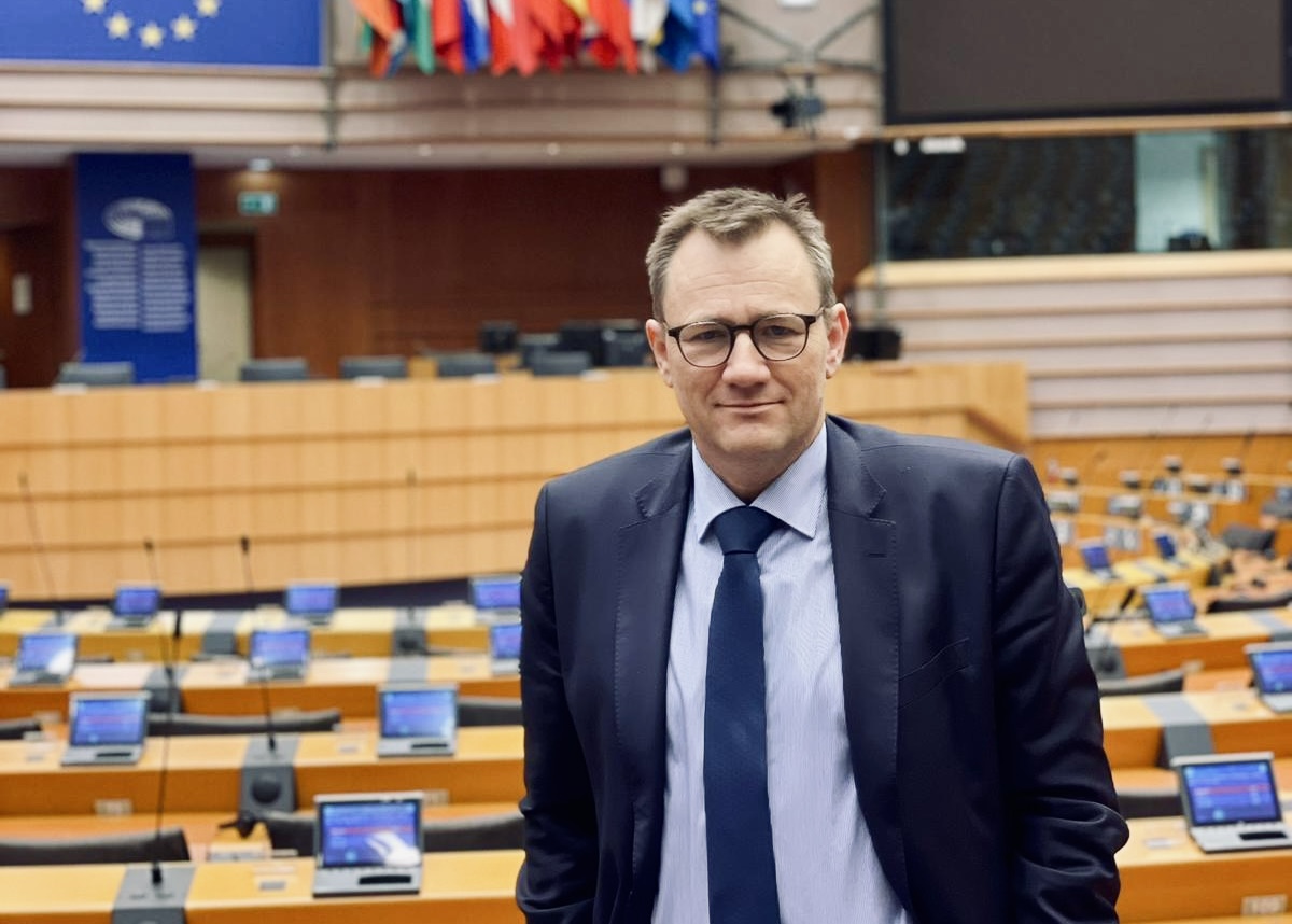 Fra Folketinget til Europa-Parlamentet: Det er som at skulle op i  fuldt pensum